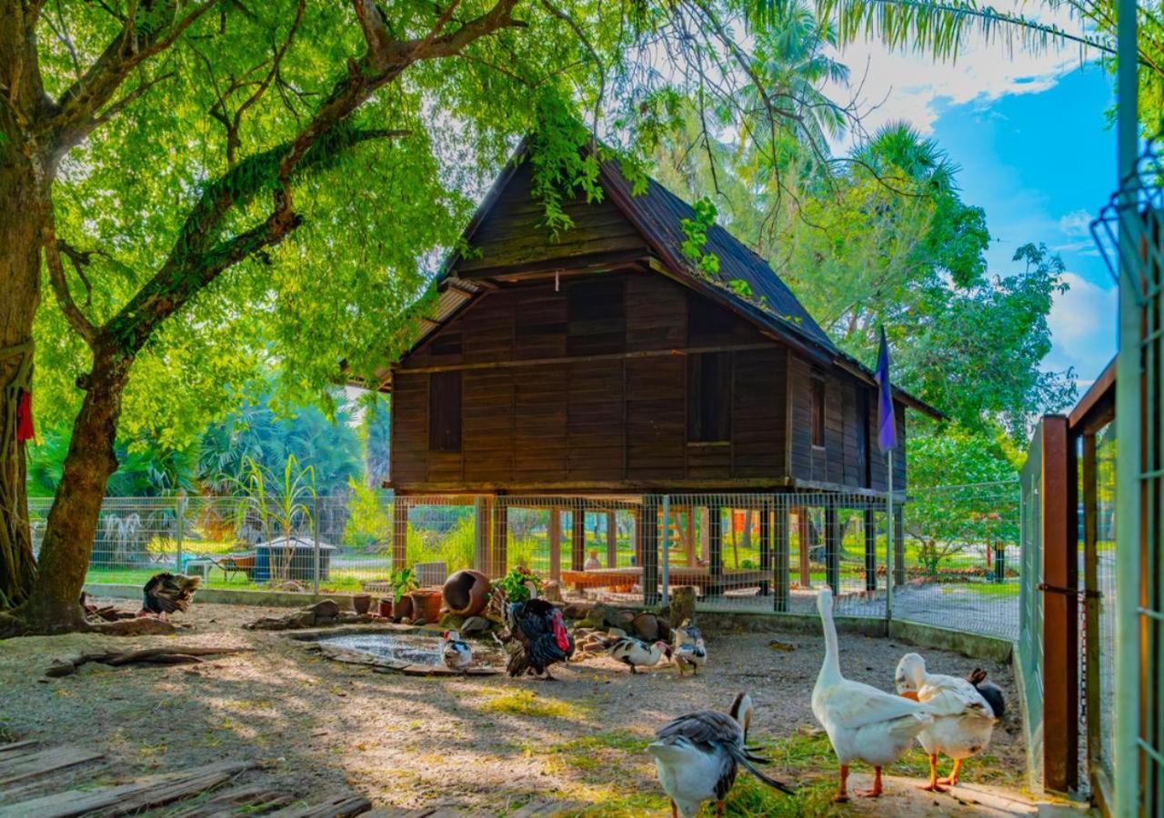 Pelangi Beach Resort And Spa Langkawi Exterior photo